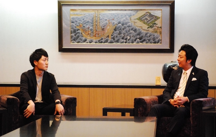 明星和楽、福岡市高島市長に表敬訪問